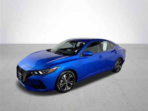 Used 2022 Nissan Sentra SV image 2