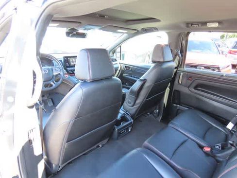 Certified 2023 Honda Odyssey Sport image 16