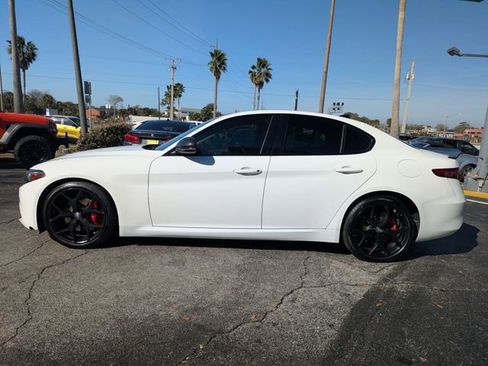 Used 2021 Alfa Romeo Giulia Ti w/ Nero Edizione image 8