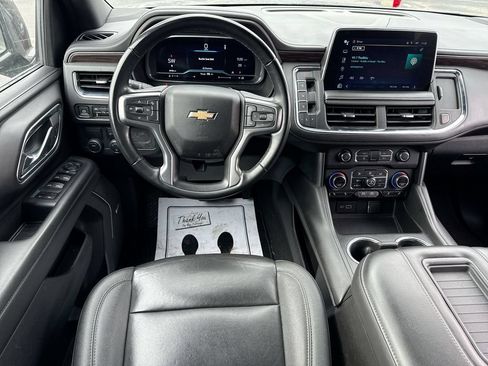 Used 2023 Chevrolet Suburban LT RWD image 14