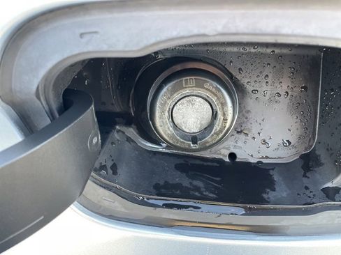 Used 2022 Ford Edge Titanium image 8