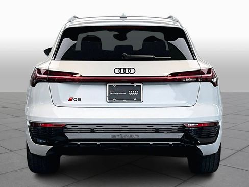 Certified 2024 Audi Q8 e-tron Prestige w/ Prestige Package image 5