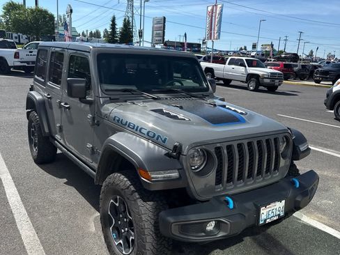 Used 2023 Jeep Wrangler Unlimited Rubicon 4xe w/ Cold Weather Group AWD/4WD image 3