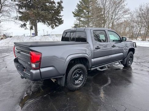 Used 2021 Toyota Tacoma SR image 5