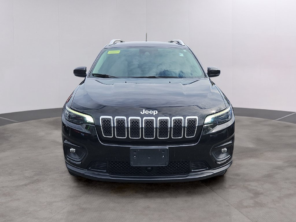 Used 2021 Jeep Cherokee Latitude Plus AWD/4WD image 2