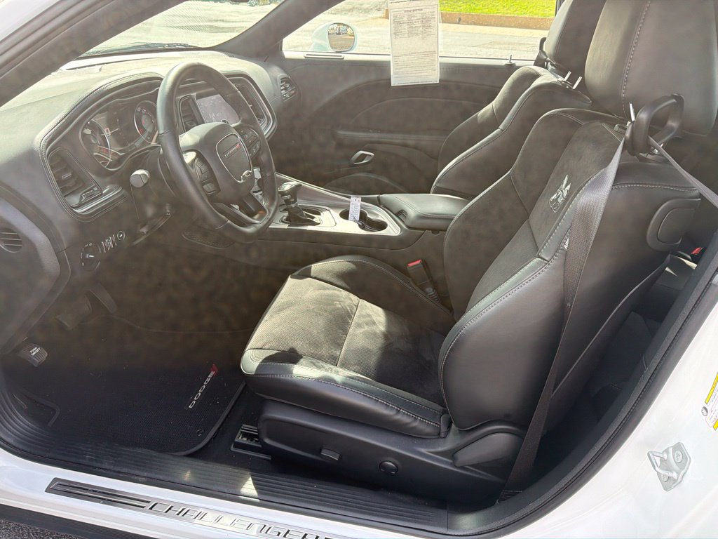 Used 2022 Dodge Challenger R/T Scat Pack RWD image 11