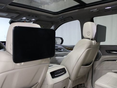 Used 2021 Cadillac Escalade Sport Platinum image 18