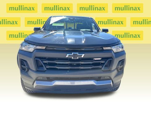 Used 2024 Chevrolet Colorado Trail Boss w/ Technology Package image 11