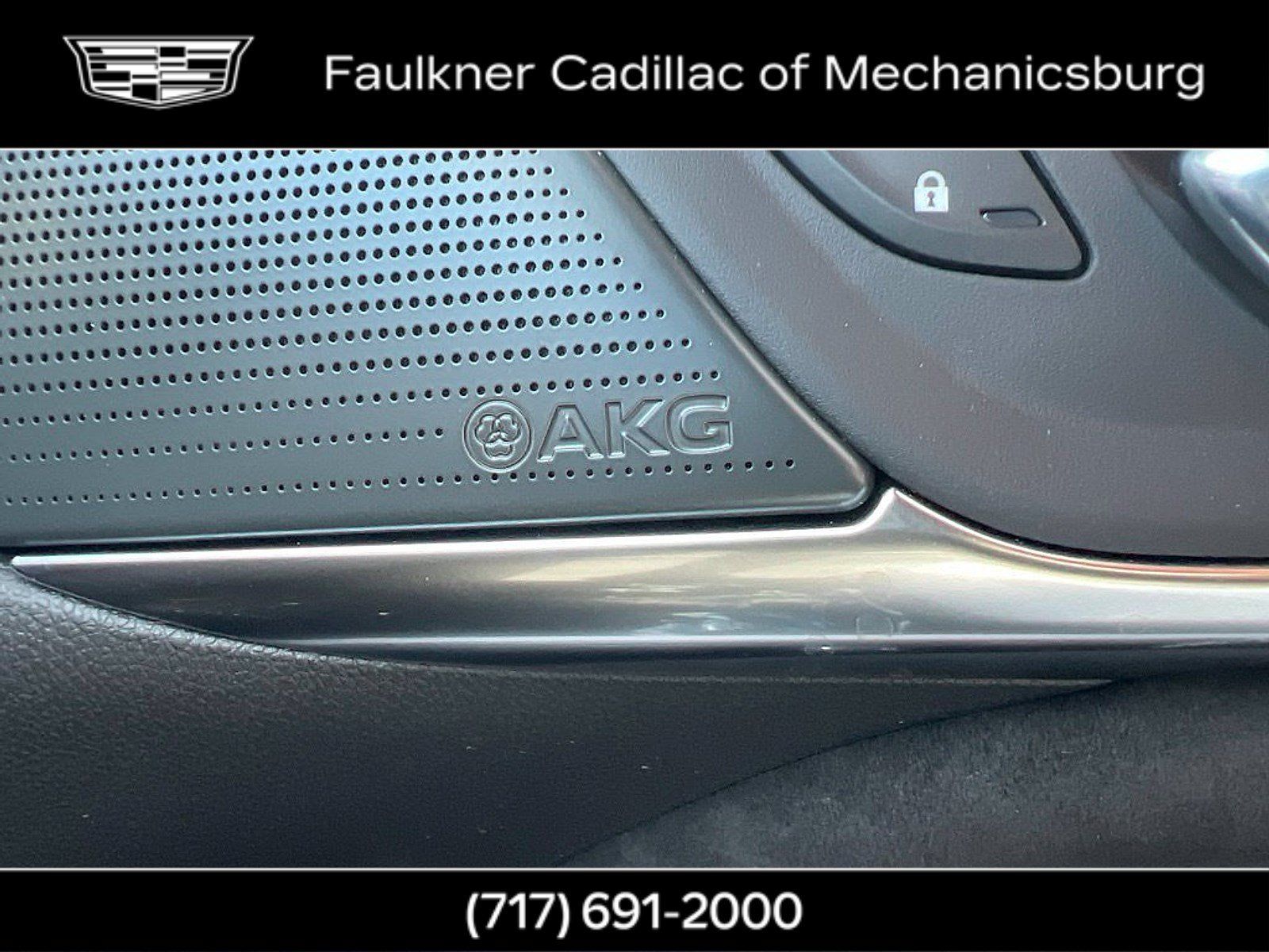 Used 2022 Cadillac CT4 V Blackwing w/ Carbon Fibre 1 Package RWD image 31
