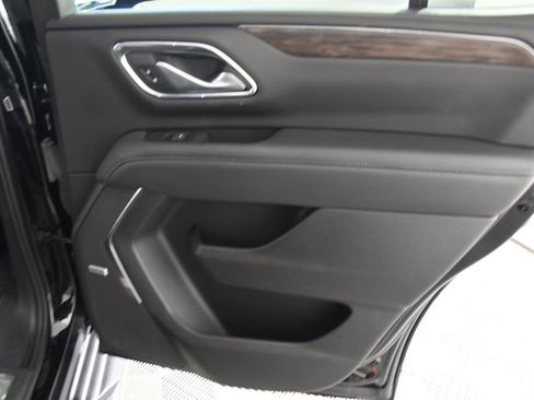 Used 2022 Chevrolet Tahoe LT w/ Luxury Package AWD/4WD image 21