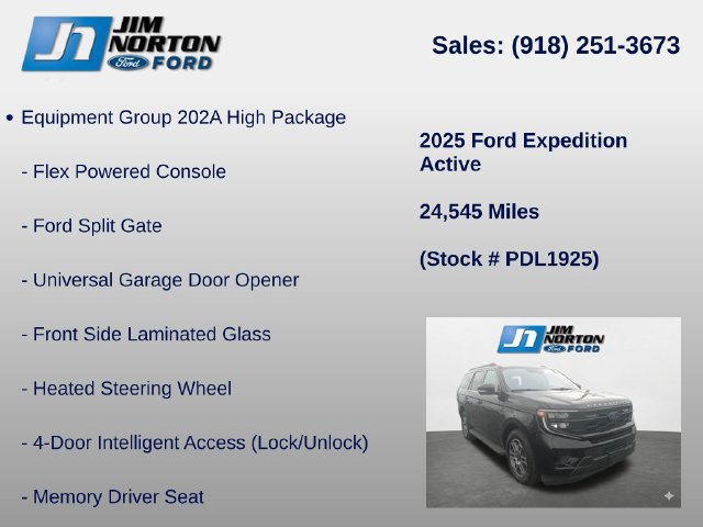 Used 2025 Ford Expedition Active AWD/4WD image 14