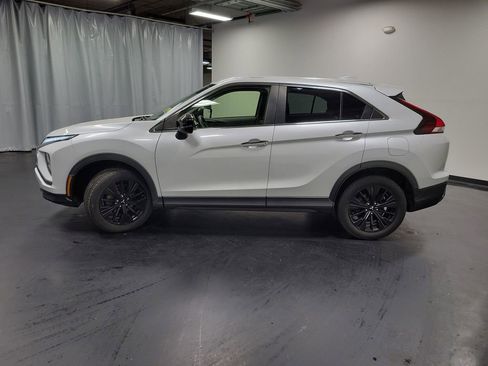 Used 2022 Mitsubishi Eclipse Cross LE AWD/4WD image 5