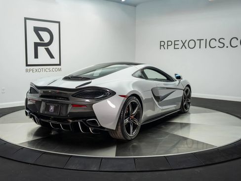 Used 2017 McLaren 570S image 4