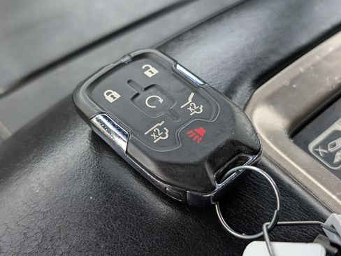 Used 2019 GMC Yukon XL Denali AWD/4WD image 35