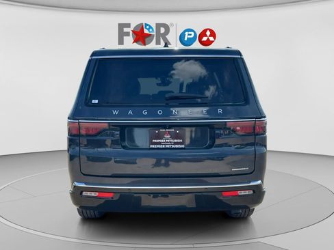 Used 2024 Jeep Wagoneer L Series II w/ Flexible Seating Group RWD image 25