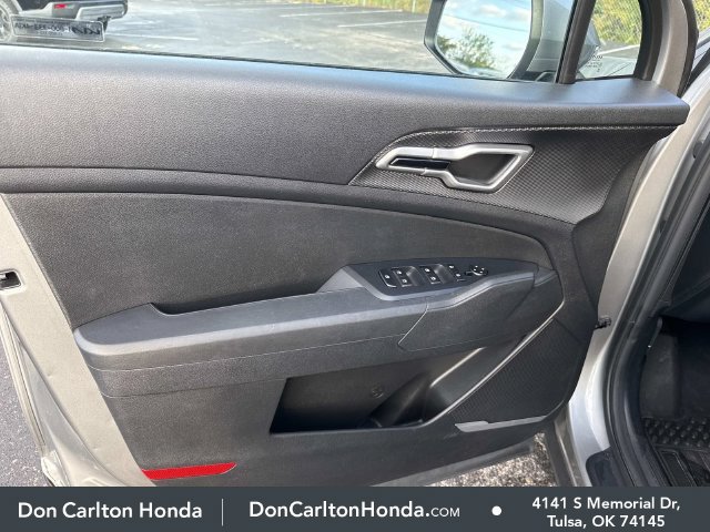 Used 2023 Kia Sportage LX FWD image 10