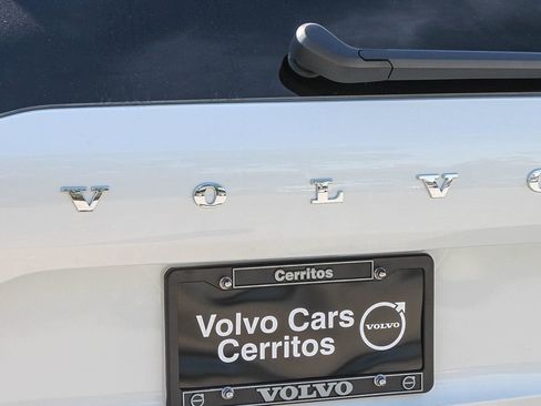 New 2026 Volvo XC60 B5 Core image 10