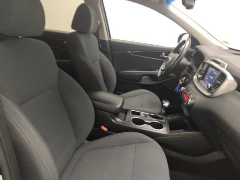 Used 2019 Kia Sorento AWD w/ LX Convenience Package image 21