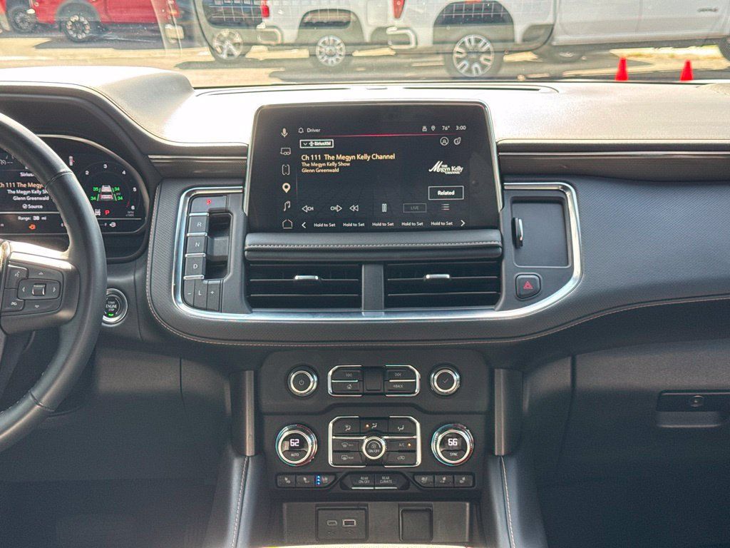 Used 2023 GMC Yukon AT4 w/ Technology Package AWD/4WD image 20