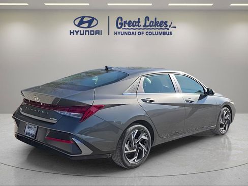 New 2026 Hyundai Elantra Limited FWD image 6