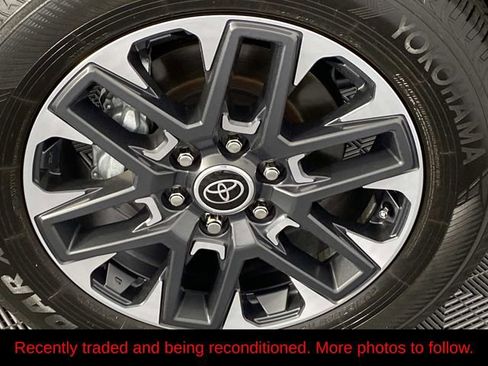 Used 2023 Toyota Tundra Limited AWD/4WD image 29