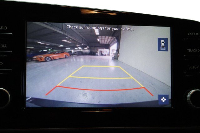 Used 2023 Hyundai Elantra SEL FWD image 14