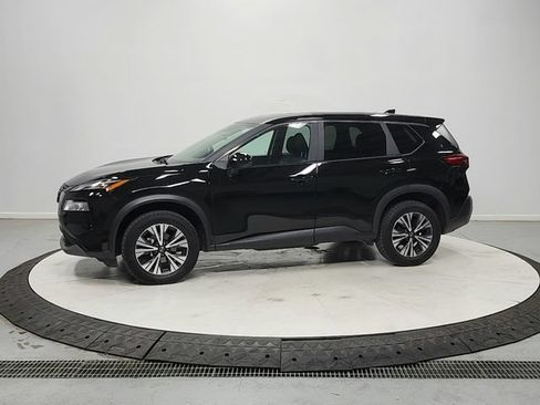 Used 2023 Nissan Rogue SV FWD image 4
