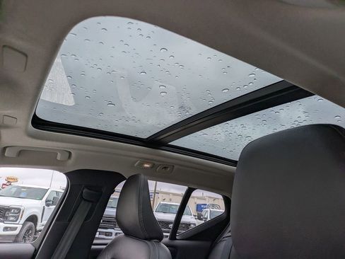 Certified 2023 Volvo XC40 B5 Plus w/ Driver Assist Package image 20