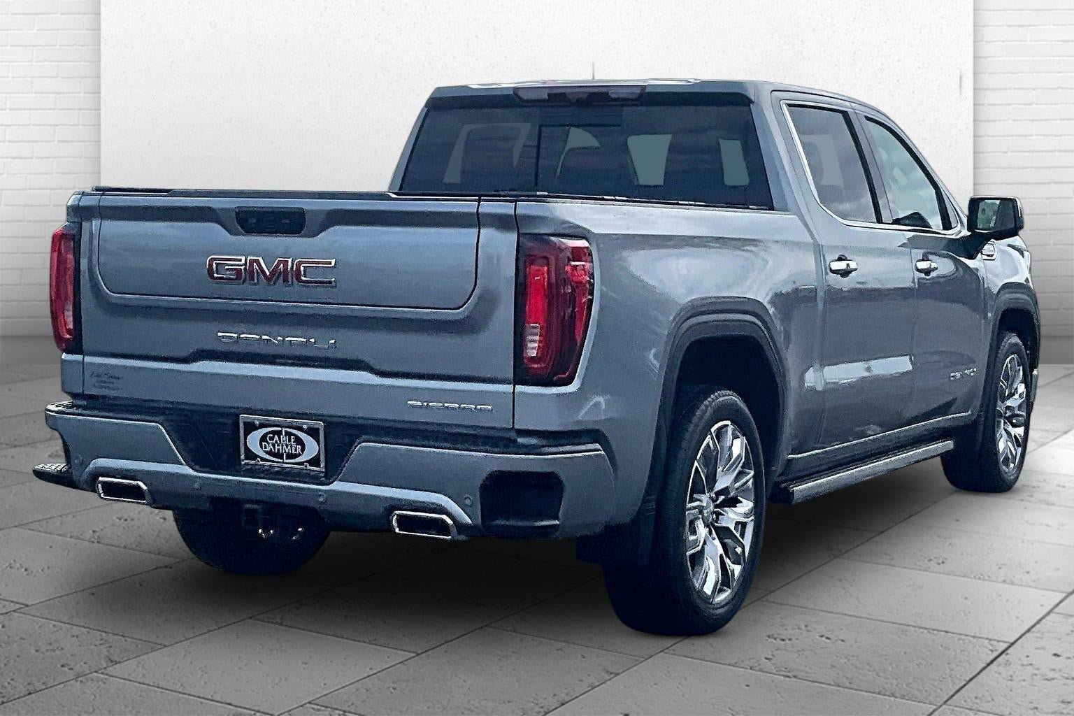 Used 2025 GMC Sierra 1500 Denali AWD/4WD image 14