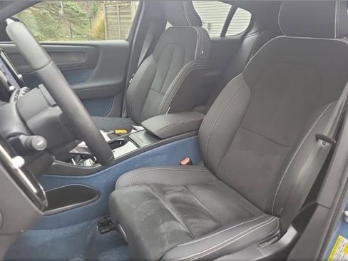 Certified 2023 Volvo C40 P8 Recharge Plus image 10