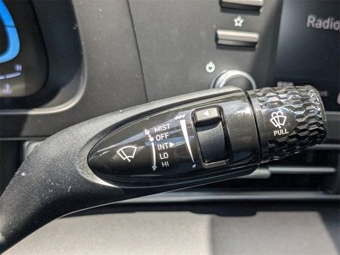 New 2026 Hyundai Elantra SE FWD image 25