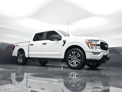 Used 2021 Ford F150 XL w/ STX Appearance Package RWD image 3