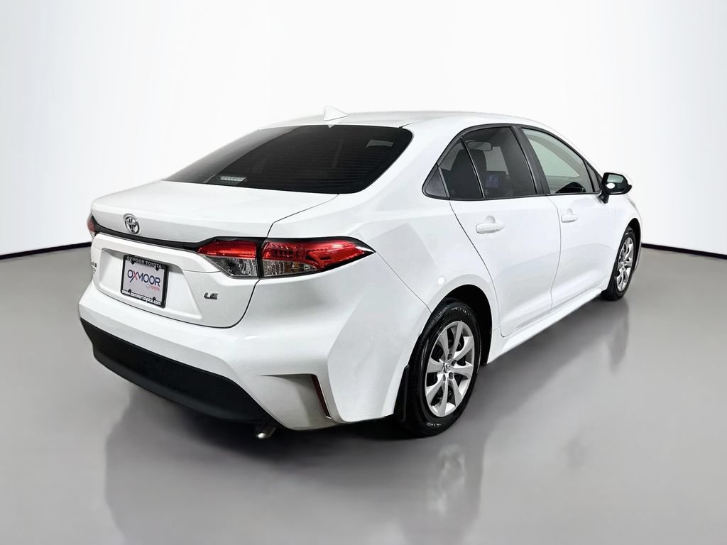 Used 2025 Toyota Corolla LE FWD image 7