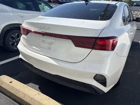 Used 2023 Kia Forte LXS FWD image 5