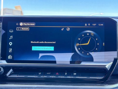 Used 2025 Chevrolet Silverado 2500 LT w/ Convenience Package image 19