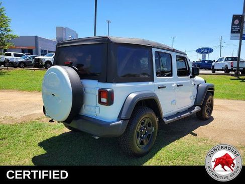 Used 2018 Jeep Wrangler Unlimited Sport AWD/4WD image 6