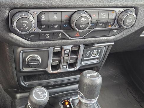 New 2025 Jeep Wrangler Unlimited Sport AWD/4WD image 19