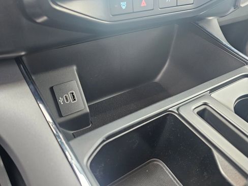 New 2025 Ford F150 Lightning Flash image 19