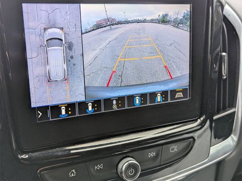 Used 2020 Chevrolet Traverse RS image 12