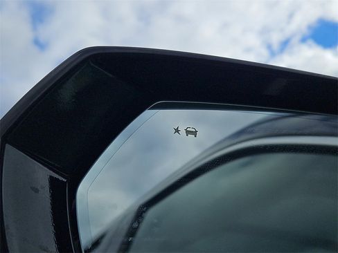 Used 2022 GMC Yukon XL Denali w/ Max Trailering Package image 13