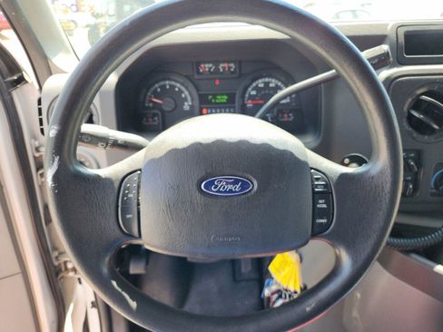 Used 2009 Ford E-450 and Econoline 450 RWD image 19
