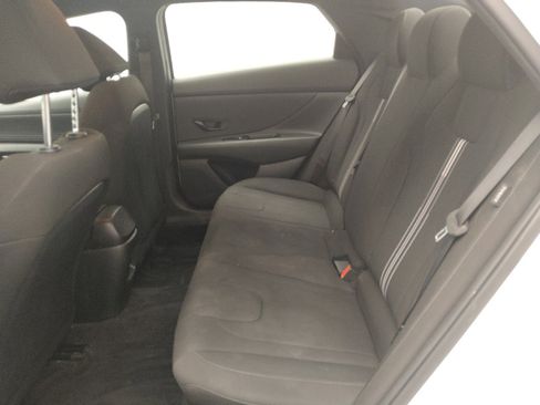 Used 2025 Hyundai Elantra Sport FWD image 18