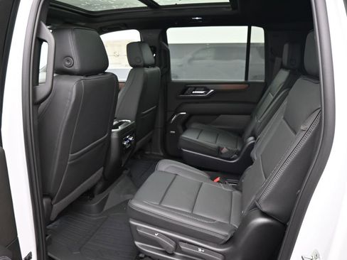 New 2026 GMC Yukon XL Denali image 19