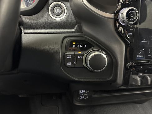 Used 2024 RAM 2500 Big Horn w/ Night Edition AWD/4WD image 19