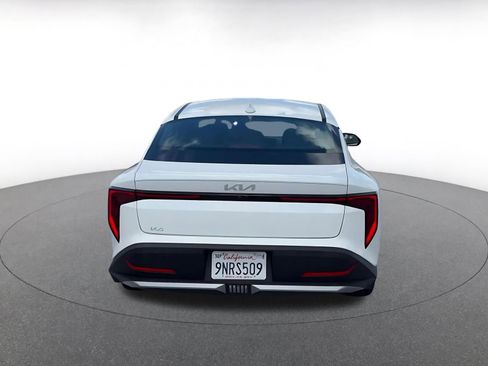 Used 2025 Kia K4 LXS FWD image 12