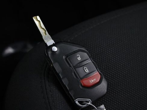 Used 2023 Jeep Gladiator Overland image 29