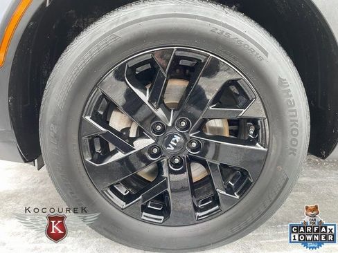 Used 2021 Kia Sorento S w/ Panoramic Sunroof Package image 8