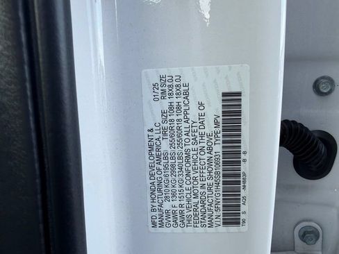 Used 2025 Honda Pilot EX-L image 35