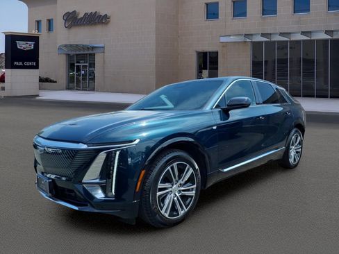 Certified 2024 Cadillac Lyriq Luxury AWD/4WD image 1