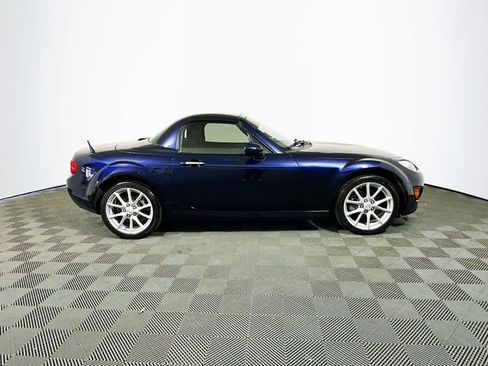 Used 2010 MAZDA MX-5 Miata Touring image 9